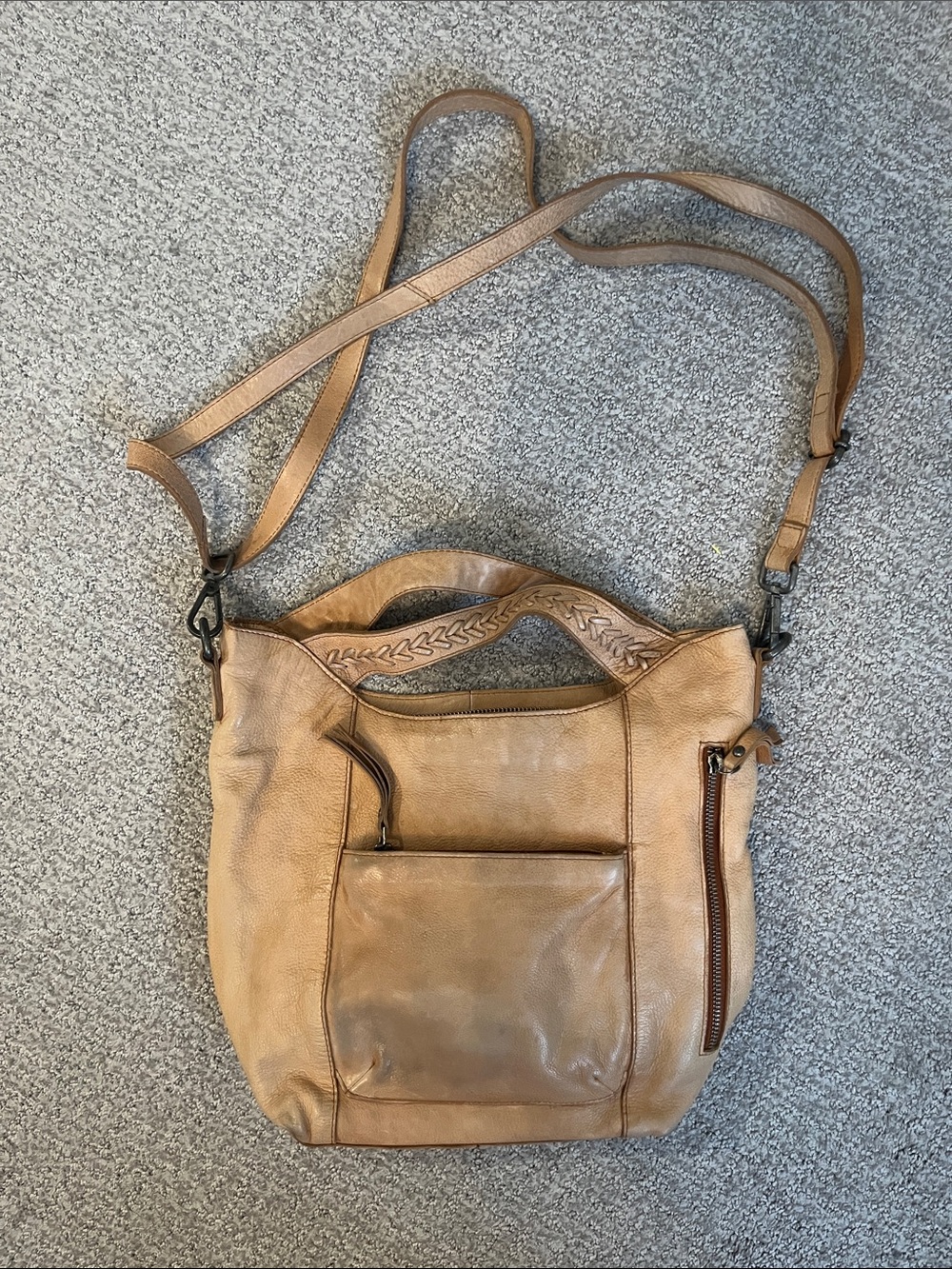 Latico Leathers Mason Shoulder Bag Tan